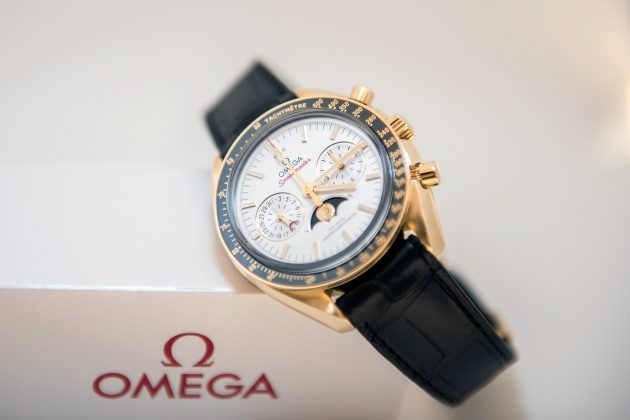 Omega Speedmaster Moonphase Chronograph Master Chronometer