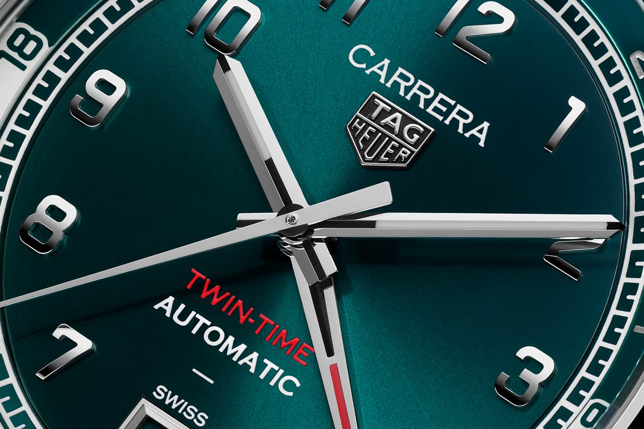 TAG Heuer Carrera Date Twin-Time - detale tarczy