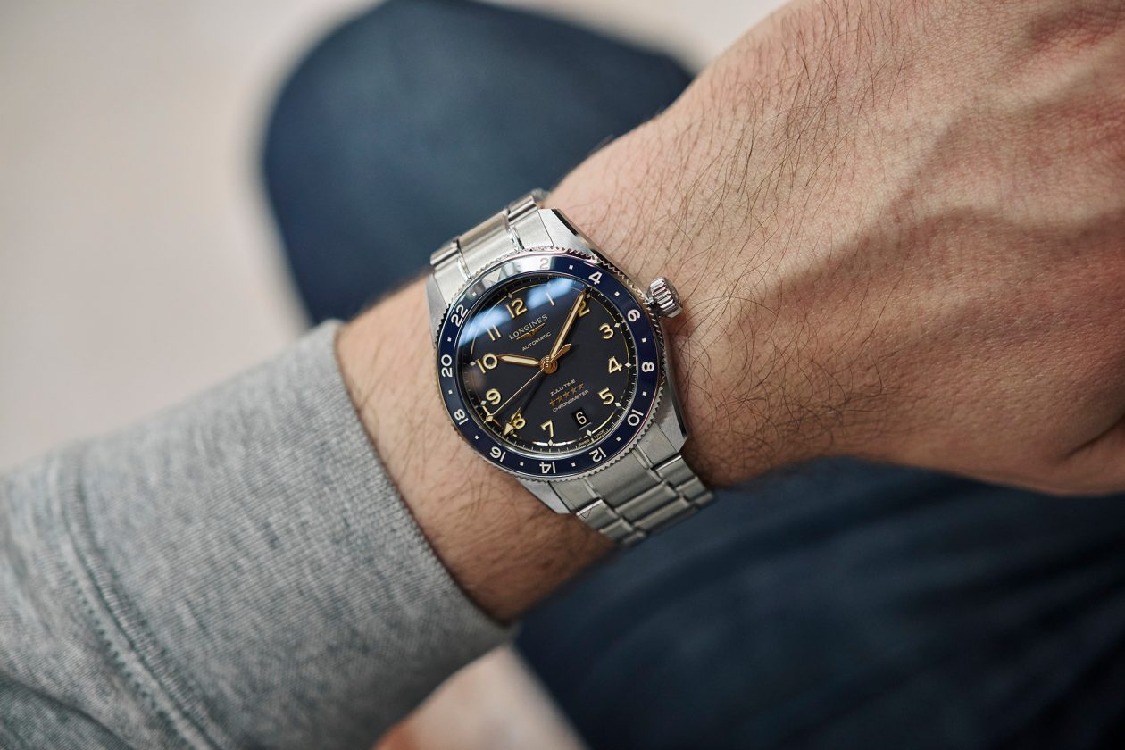 Longines Spirit Zulu Time z granatowym bezelem