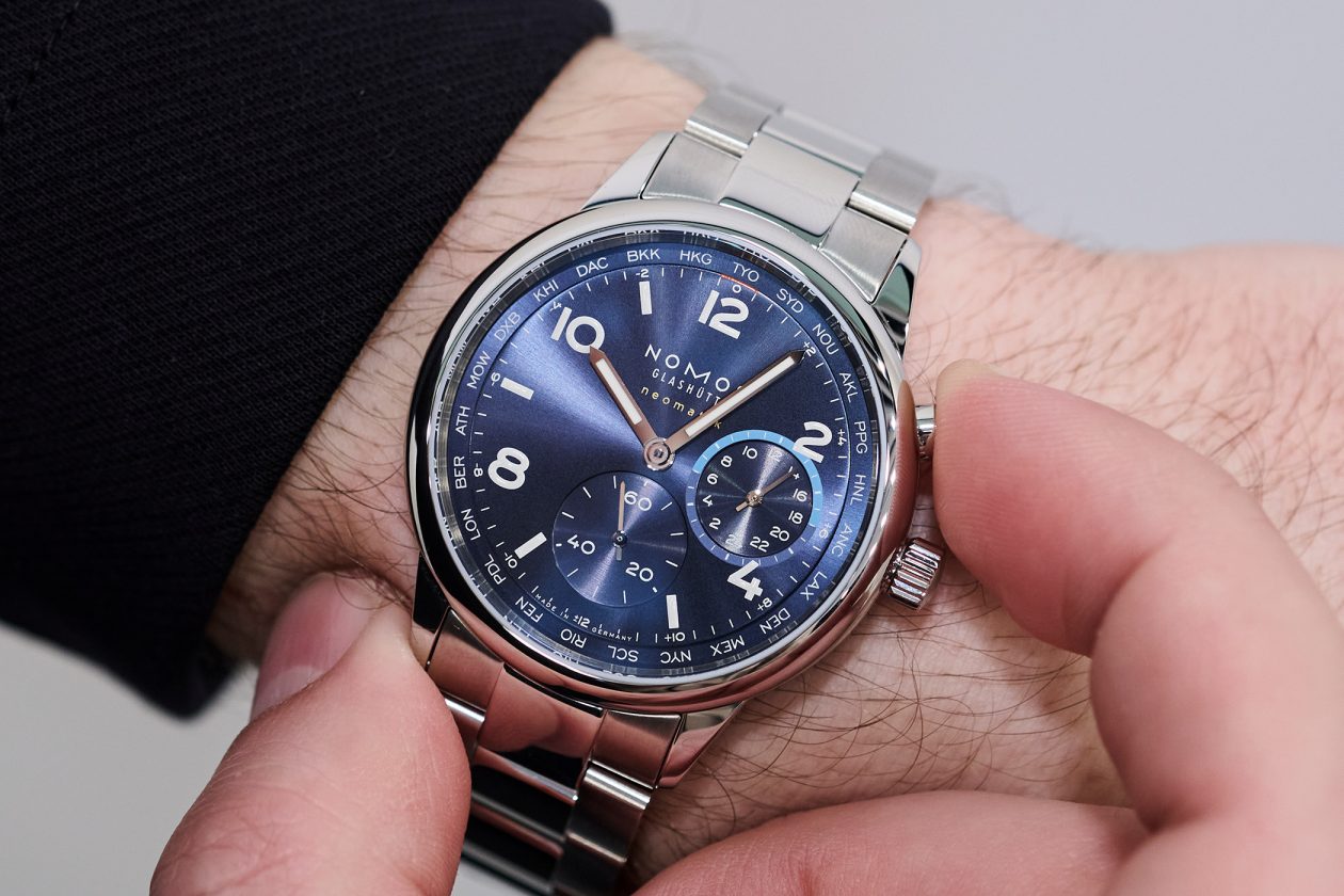 Nomos Glashütte Club Sport neomatik Worldtimer w wersji niebieskiej
