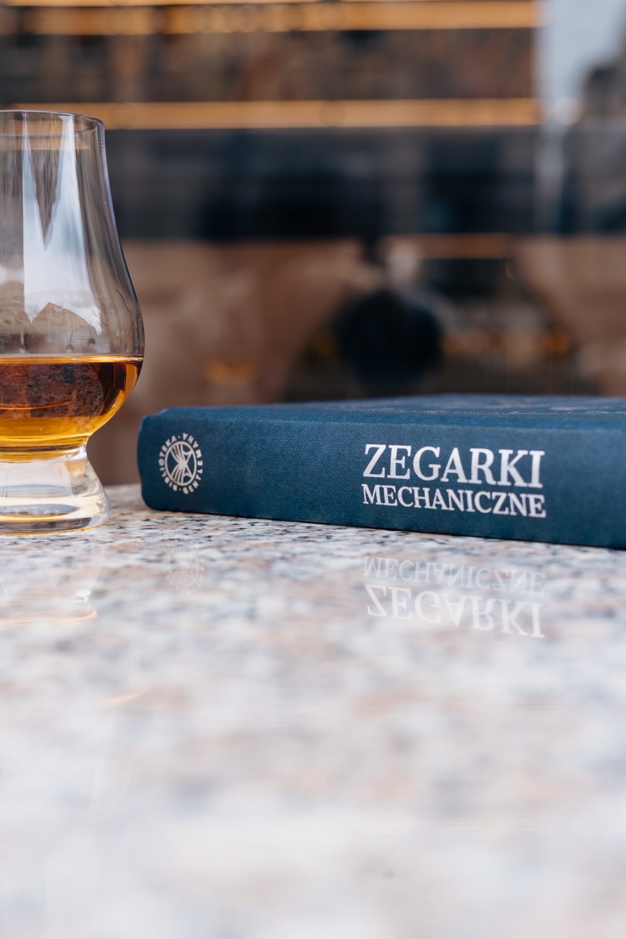 "Zegarki mechaniczne: Historia, budowa, ważne marki"