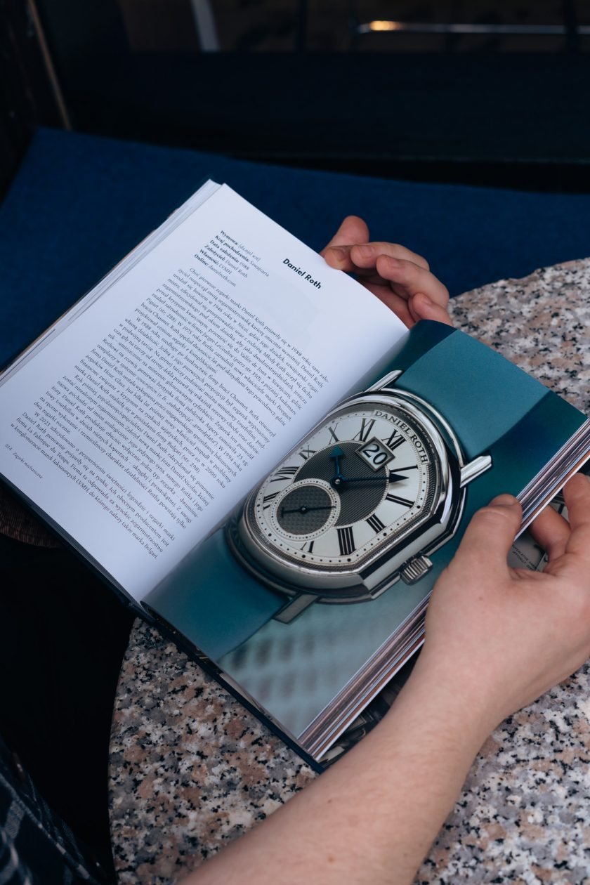 Książka "Zegarki mechaniczne: Historia, budowa, ważne marki"