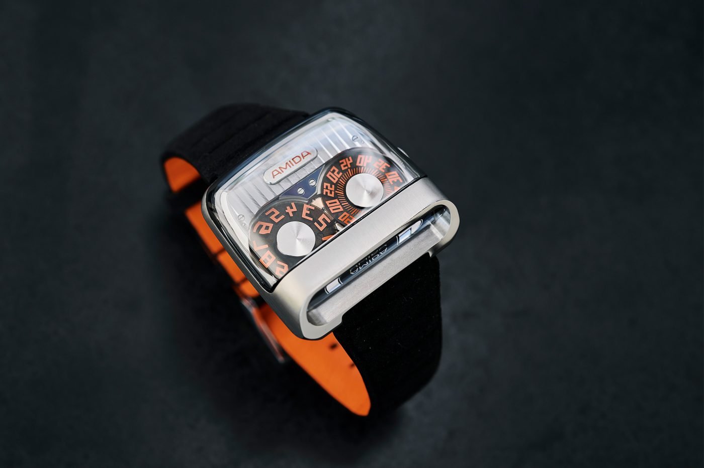 Hands-On Amida Digitrend Open Sapphire – z odsłoniętym mechanizmem