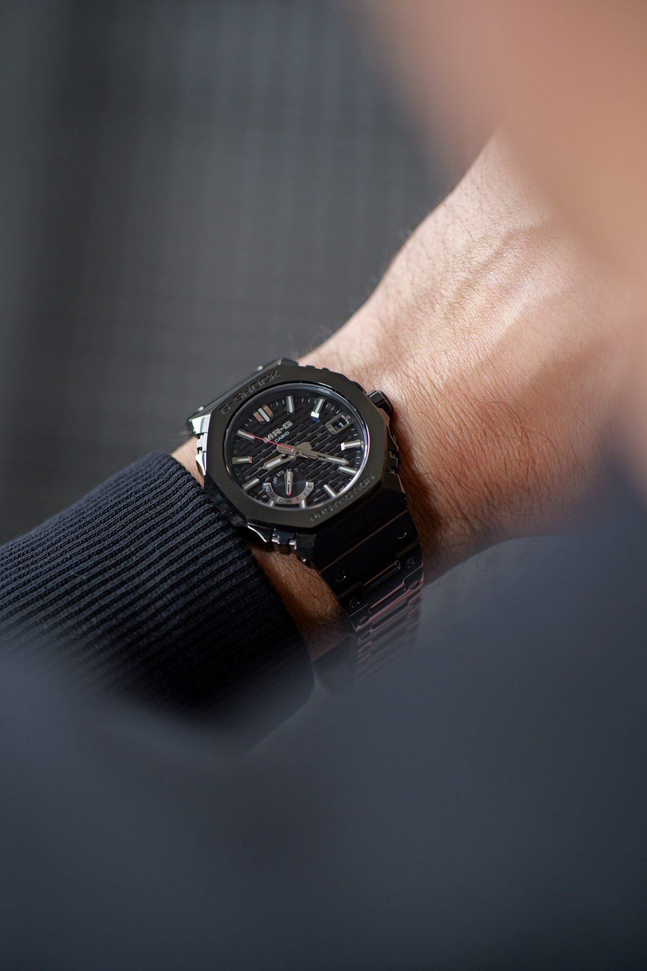 G-Shock MRG-B2100B - na nadgarstku