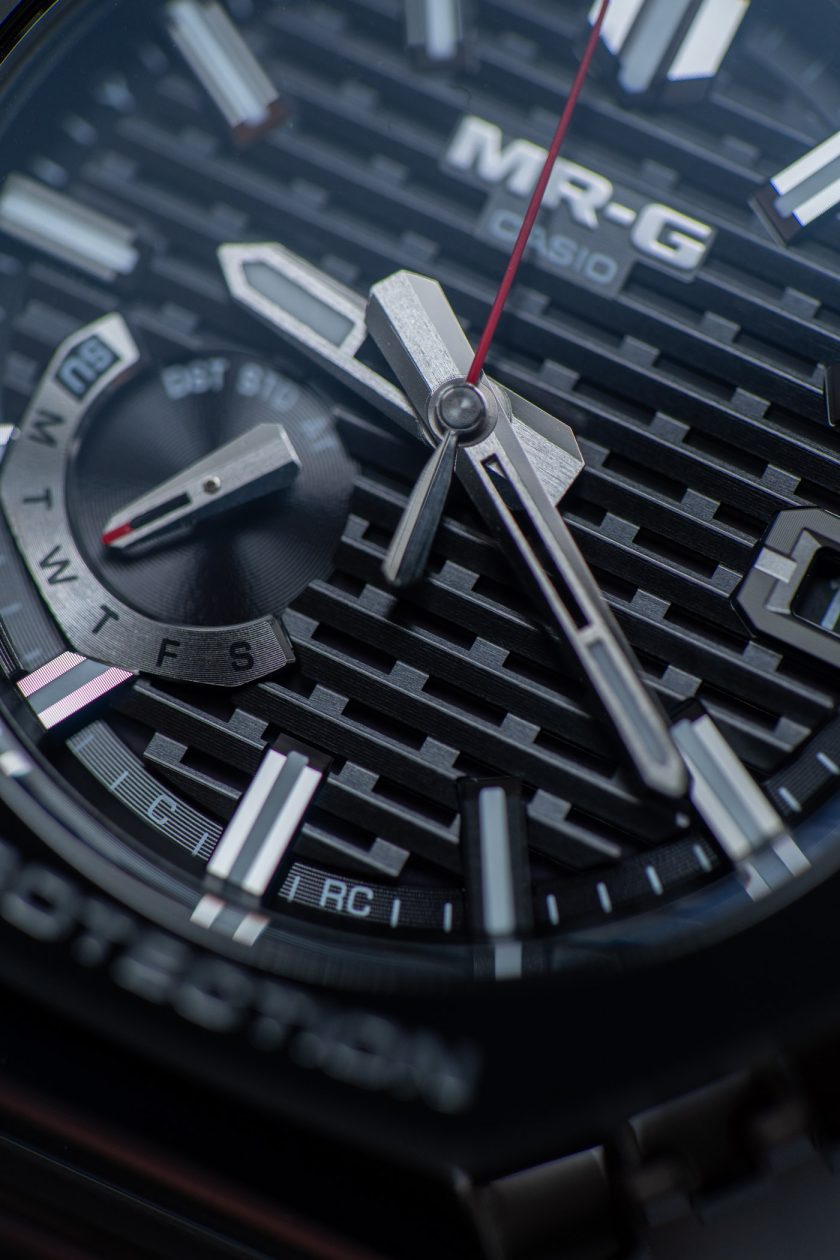G-SHOCK MRG-B2100B - detale tarczy