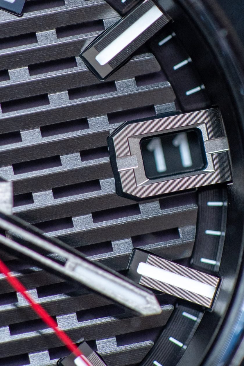 G-SHOCK MRG-B2100B - detale tarczy
