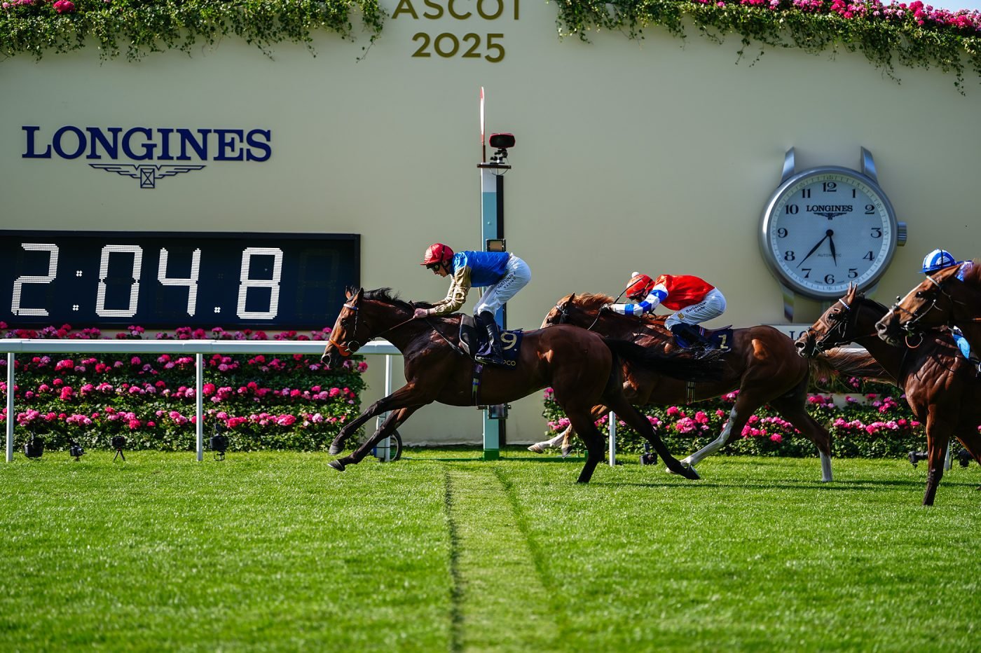 Royal Ascot 2025 i Longines: spotkanie brytyjskiej elegancji oraz szwajcarskiej precyzji