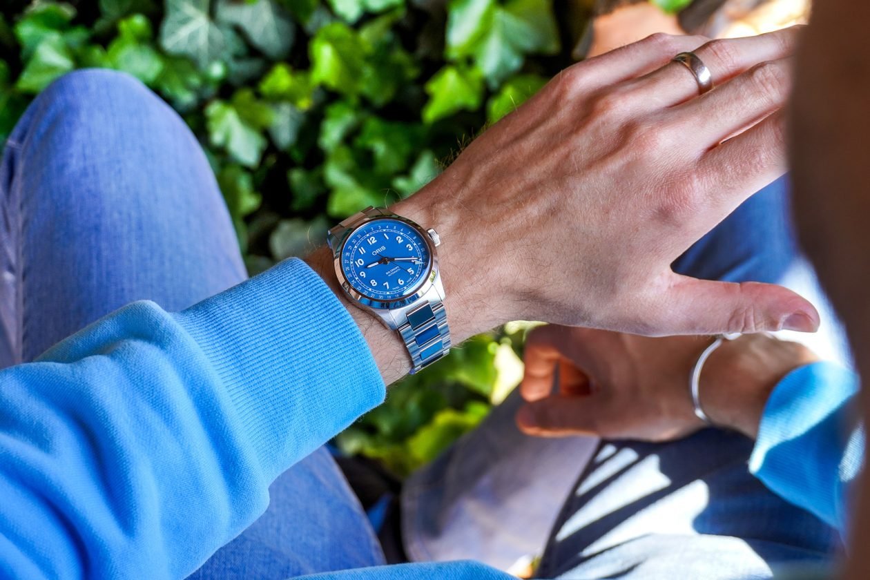 Oris Big Crown Pointer Date 40mm Blue na nadgarstku