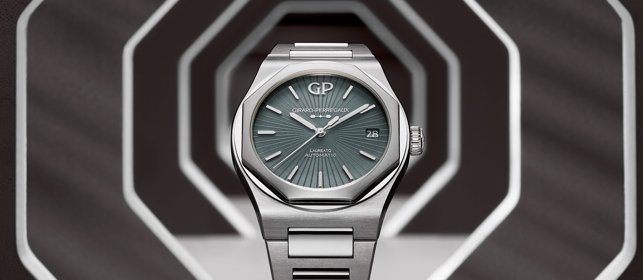 Girard-Perregaux Laureato 42 mm Infinite Grey