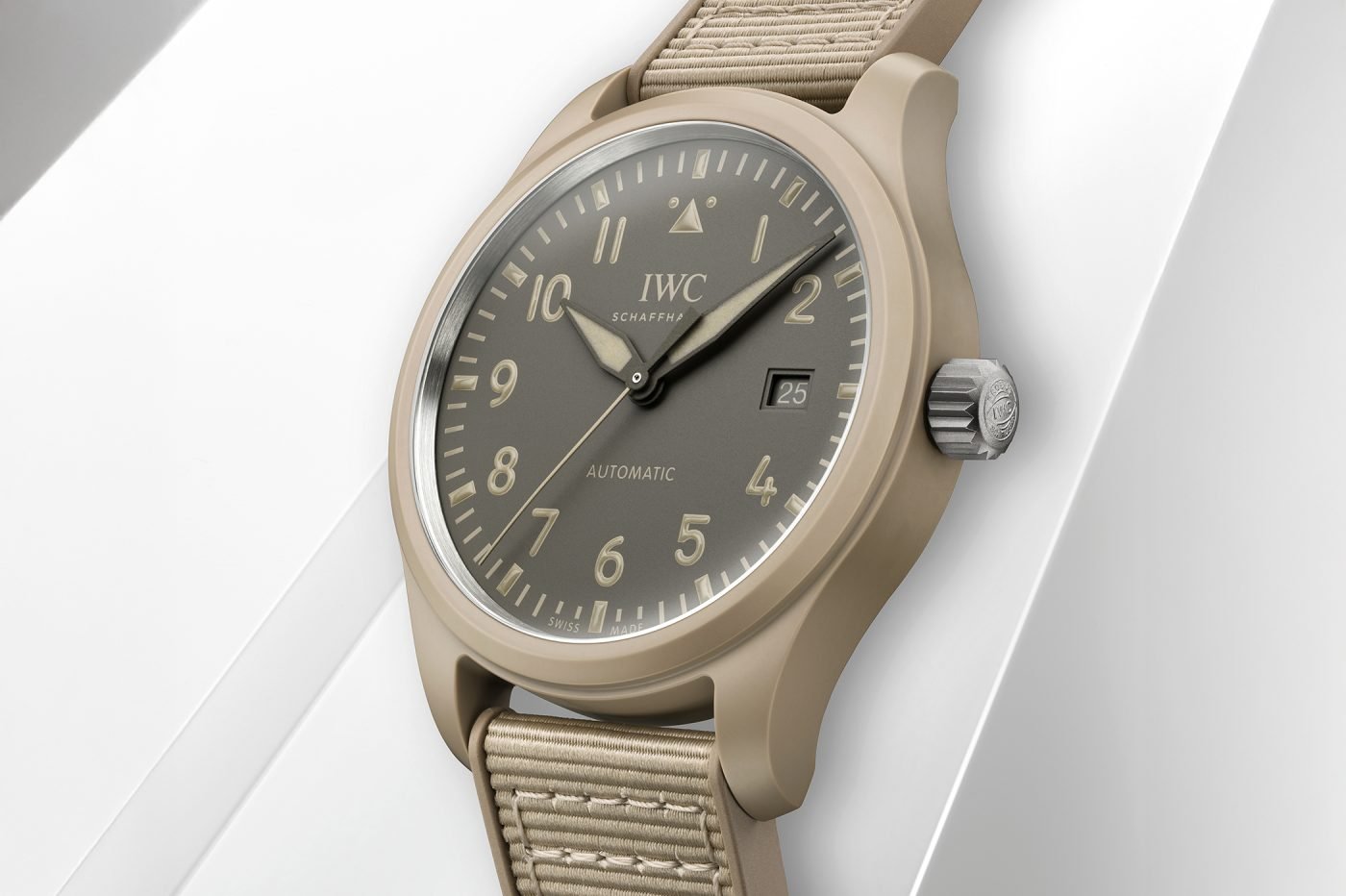 IWC Pilot’s Watch Automatic 41 TOP GUN w kolorach Mojave Desert