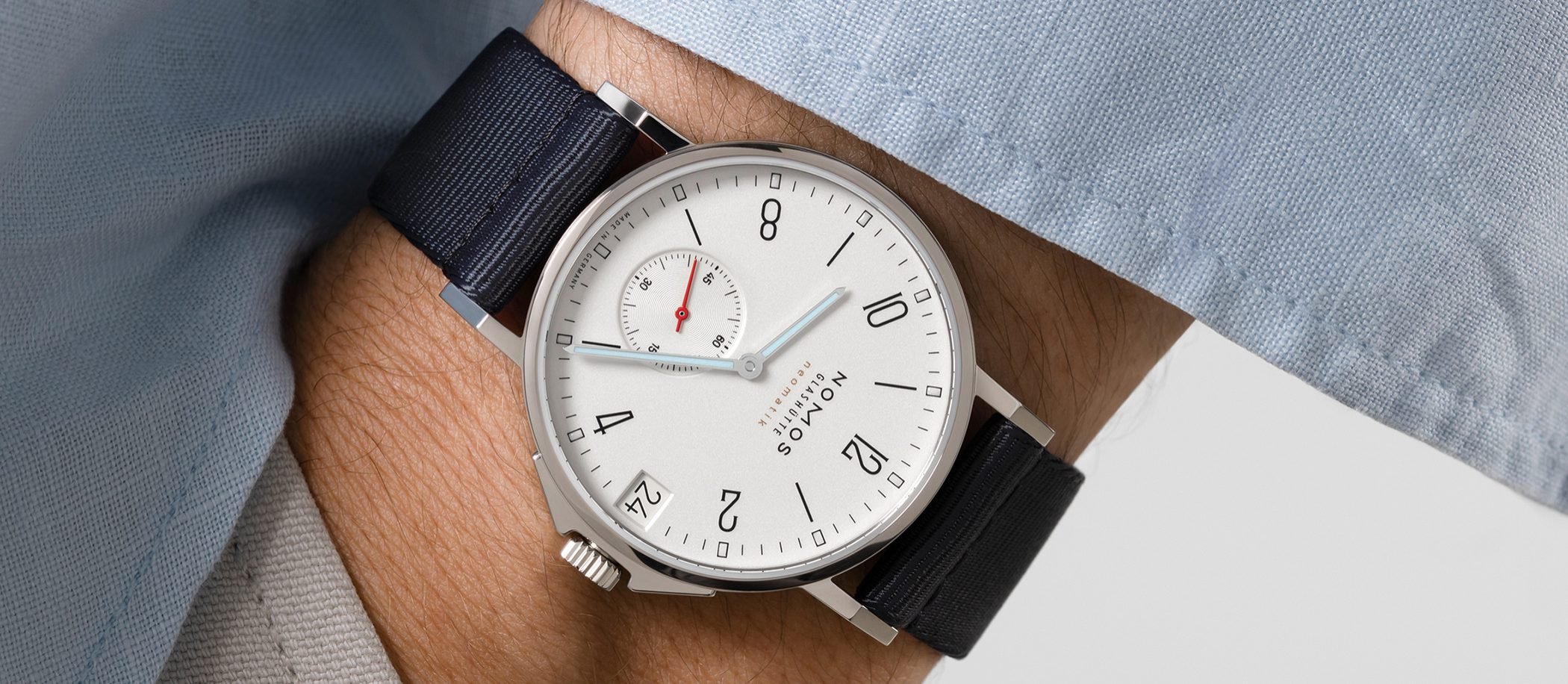Nomos Glashütte Ahoi neomatik 38 date