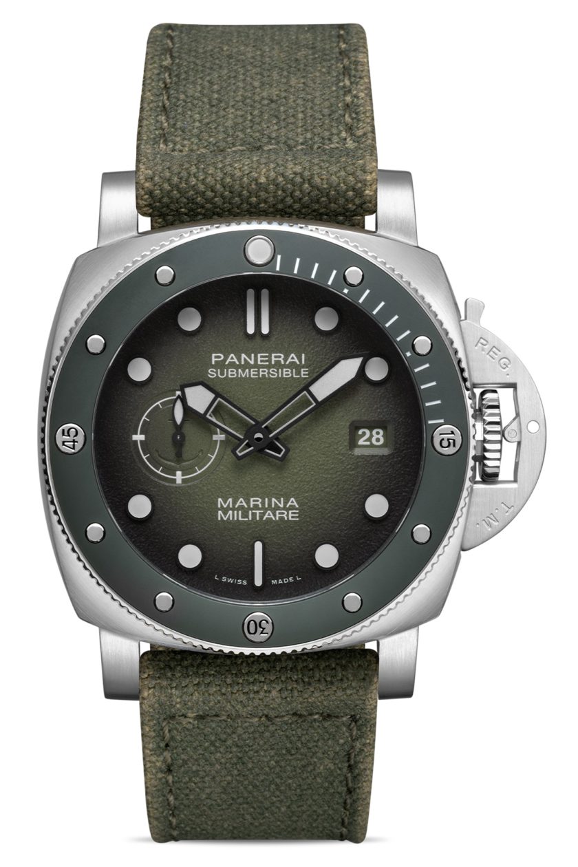 Panerai Submersible PAM01697