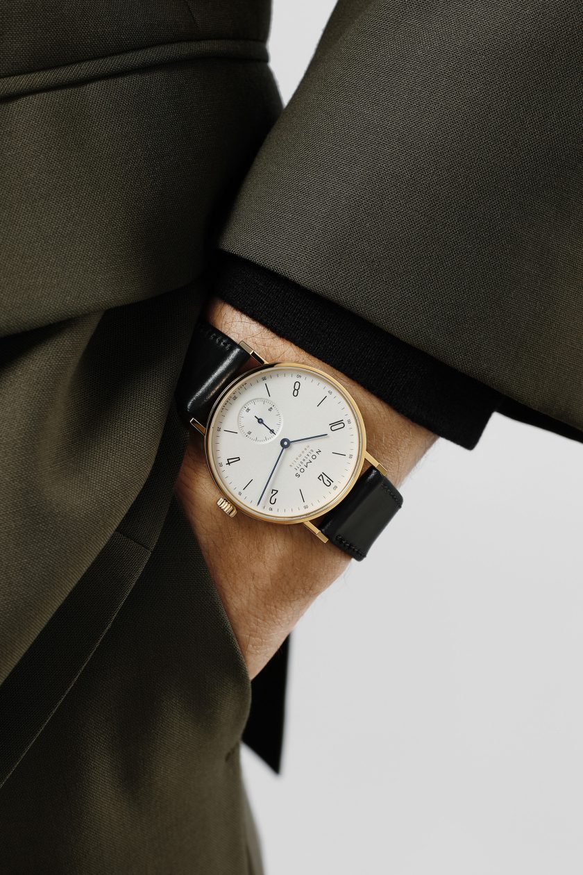 Nomos Glashütte Tangente gold neomatik - na nadgarstku