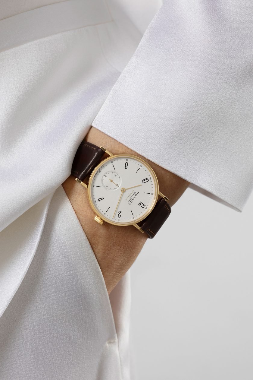 Nomos Glashütte Tangente gold neomatik - na nadgarstku