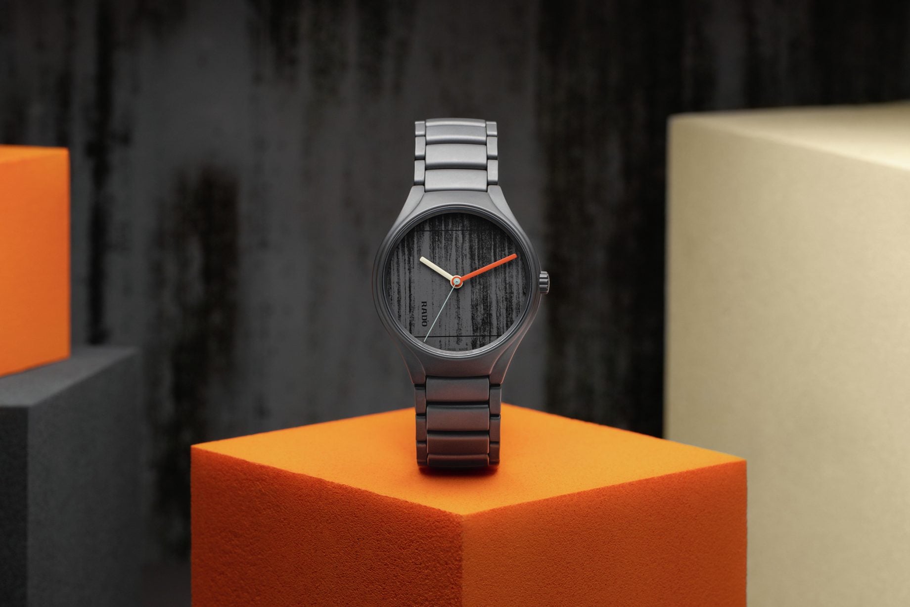 Rado True Round x Les Couleurs Le Corbusier Special Edition