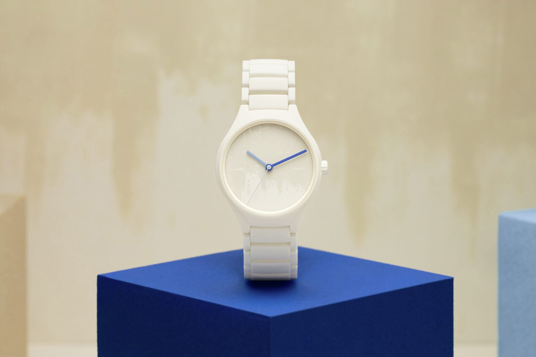 Rado True Round x Les Couleurs Le Corbusier Special Edition