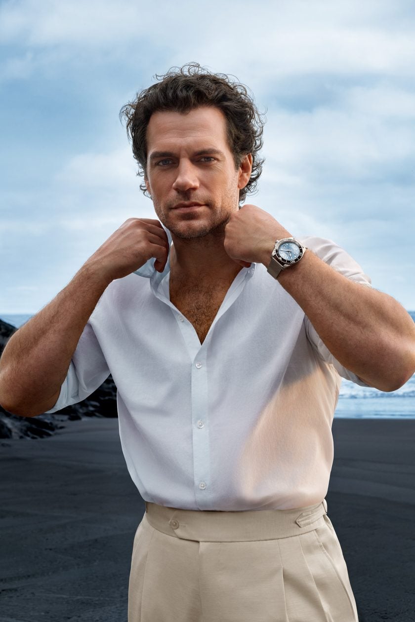 Henry Cavill w butikowej wersji modelu HydroConquest 