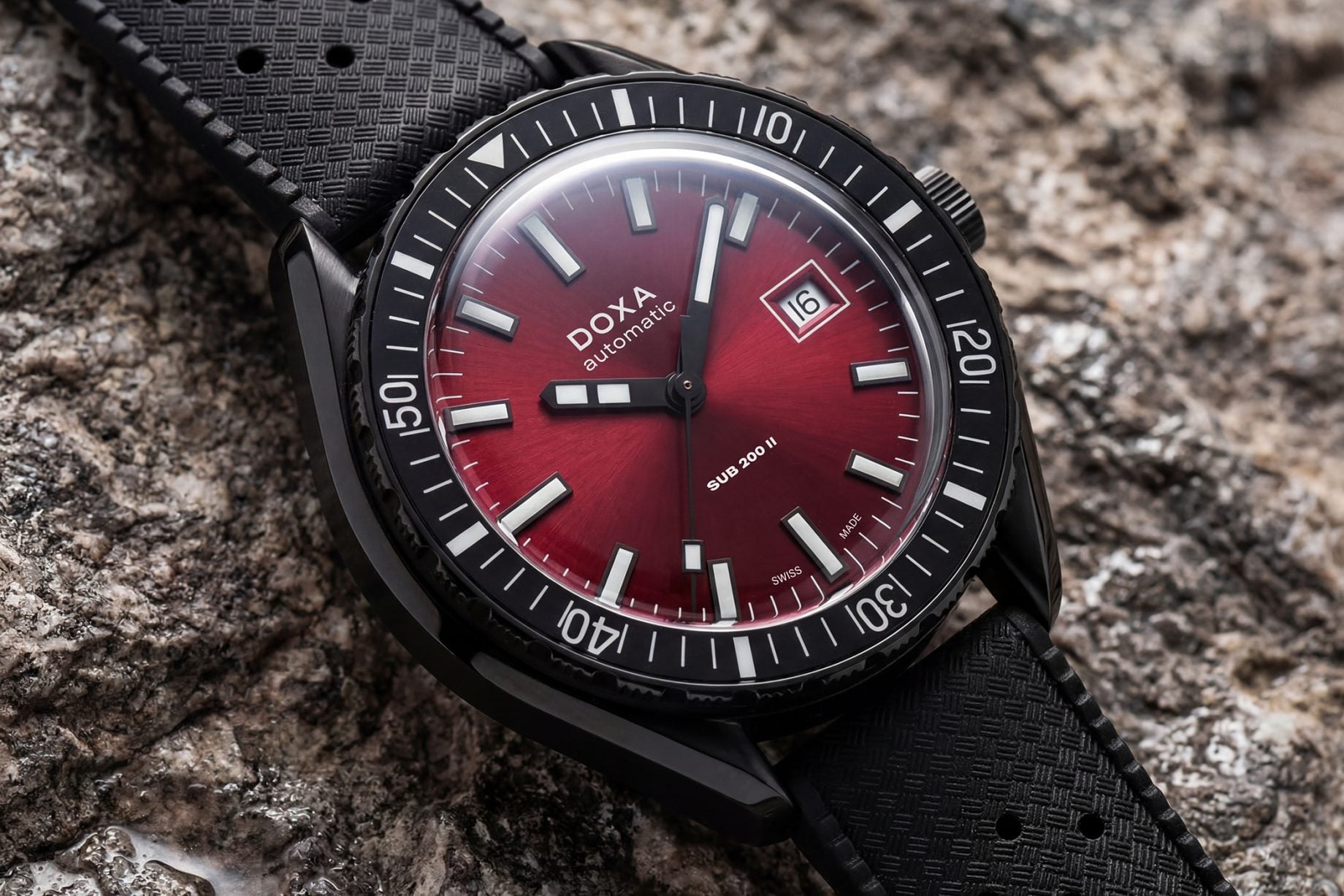 Doxa SUB 200 II Redcoral