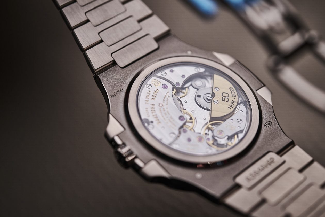 Patek Philippe Nautilus Ref. 5810/1G-001 - kaliber 240