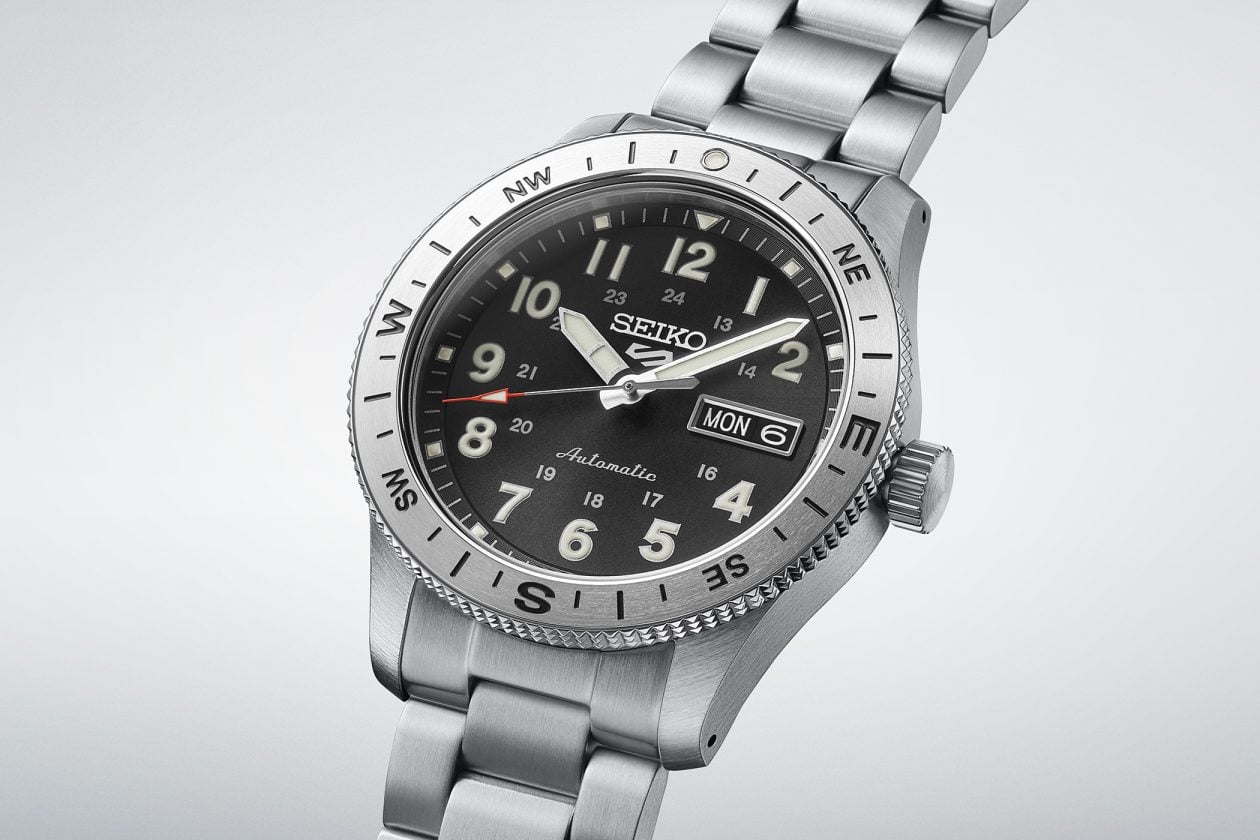 Seiko 5 Sports Field