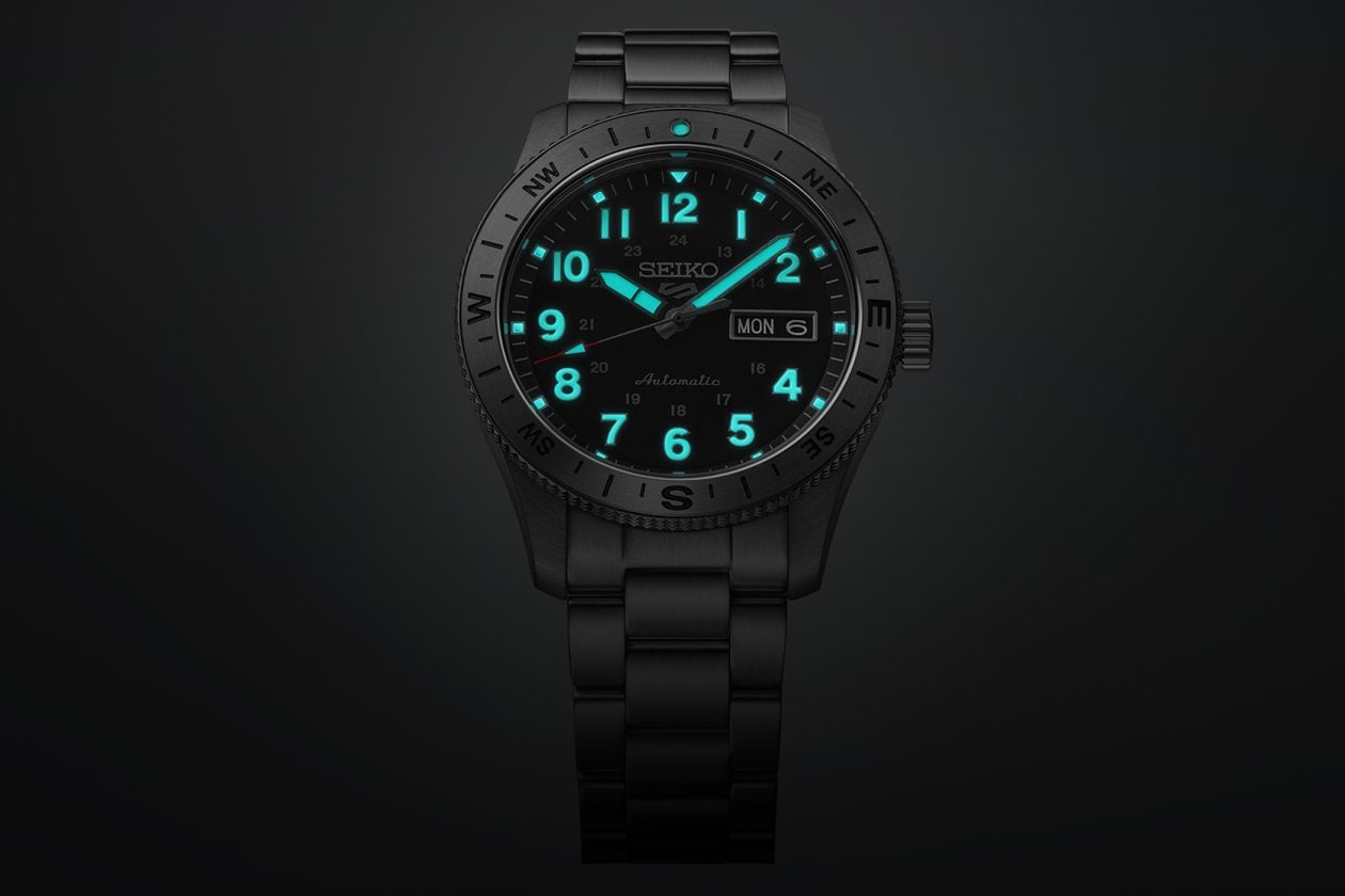 Seiko 5 Sports Field