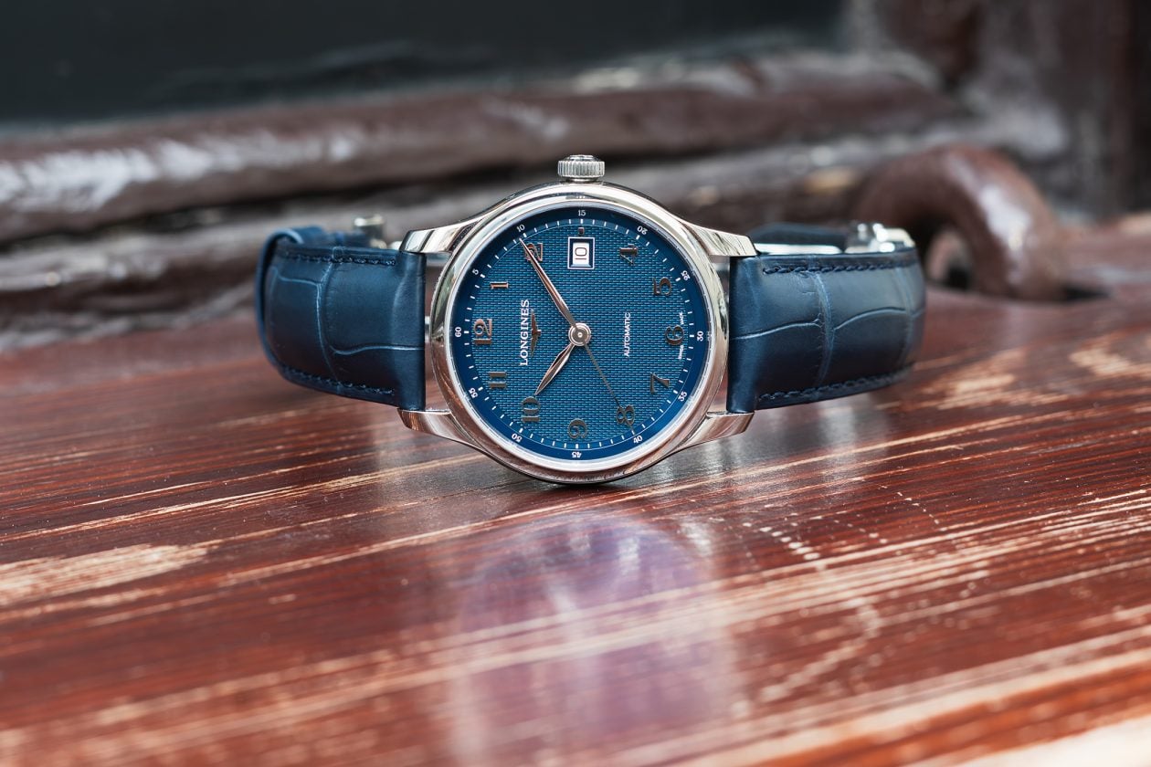 Master 39 mm z granatowym cyferblatem