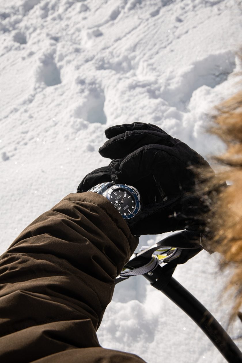 Panerai Submersible PAM01756 na nadgarstku