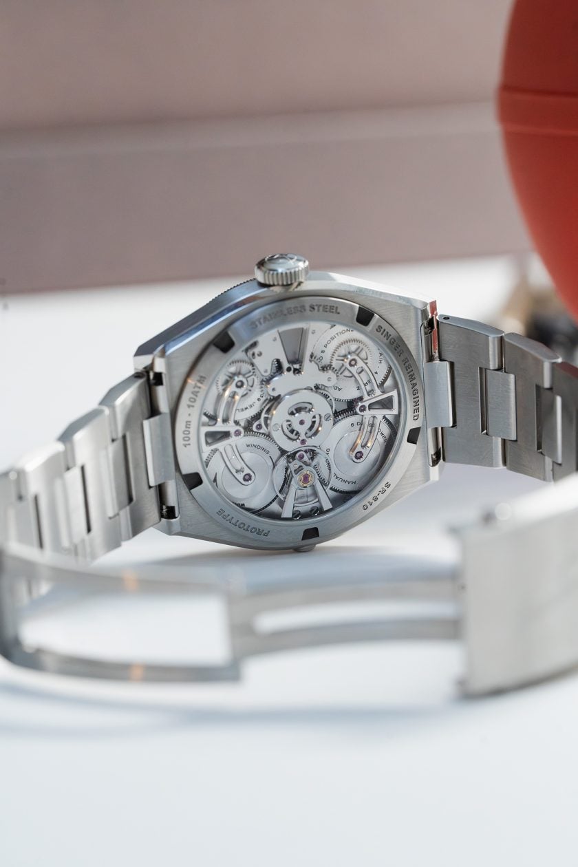 Calibre 4 Slim Dual Time