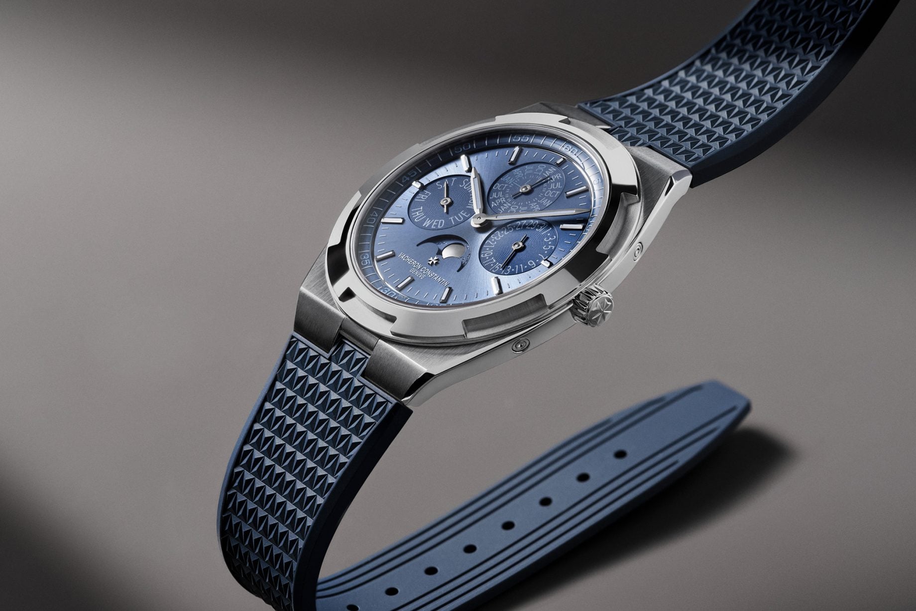 Vacheron Constantin Overseas Perpetual Calendar Ultra-Thin Azure Dial